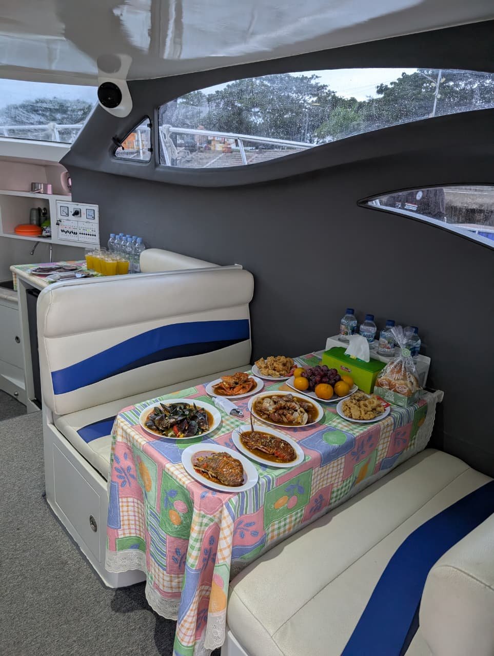 Makanan dan minuman yang disajikan di Sea Cruiser